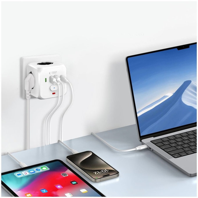 Netzladegerät PCL3X4 Power Socket 2 USB & 2 USB-C & 3 Socket, weiß, Tech-Protect
