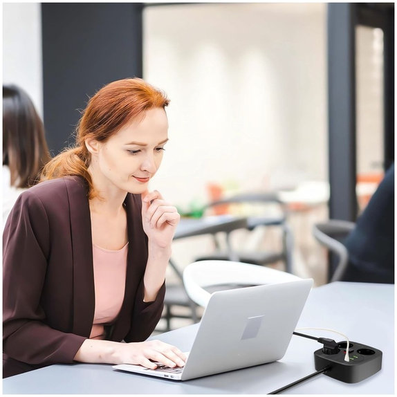 Netzladegerät PCS3X4 Power Strip 2 USB & 2 USB-C & 3 Socket 200cm, schwarz, Tech-Protect