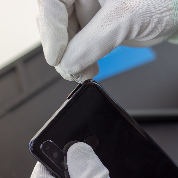 Setzen Sie die SIM-Karte ein