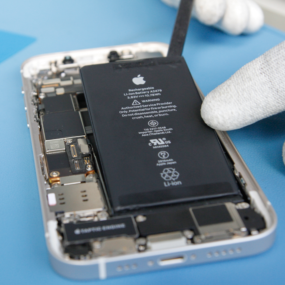 Austausch der Batterie beim iPhone 12