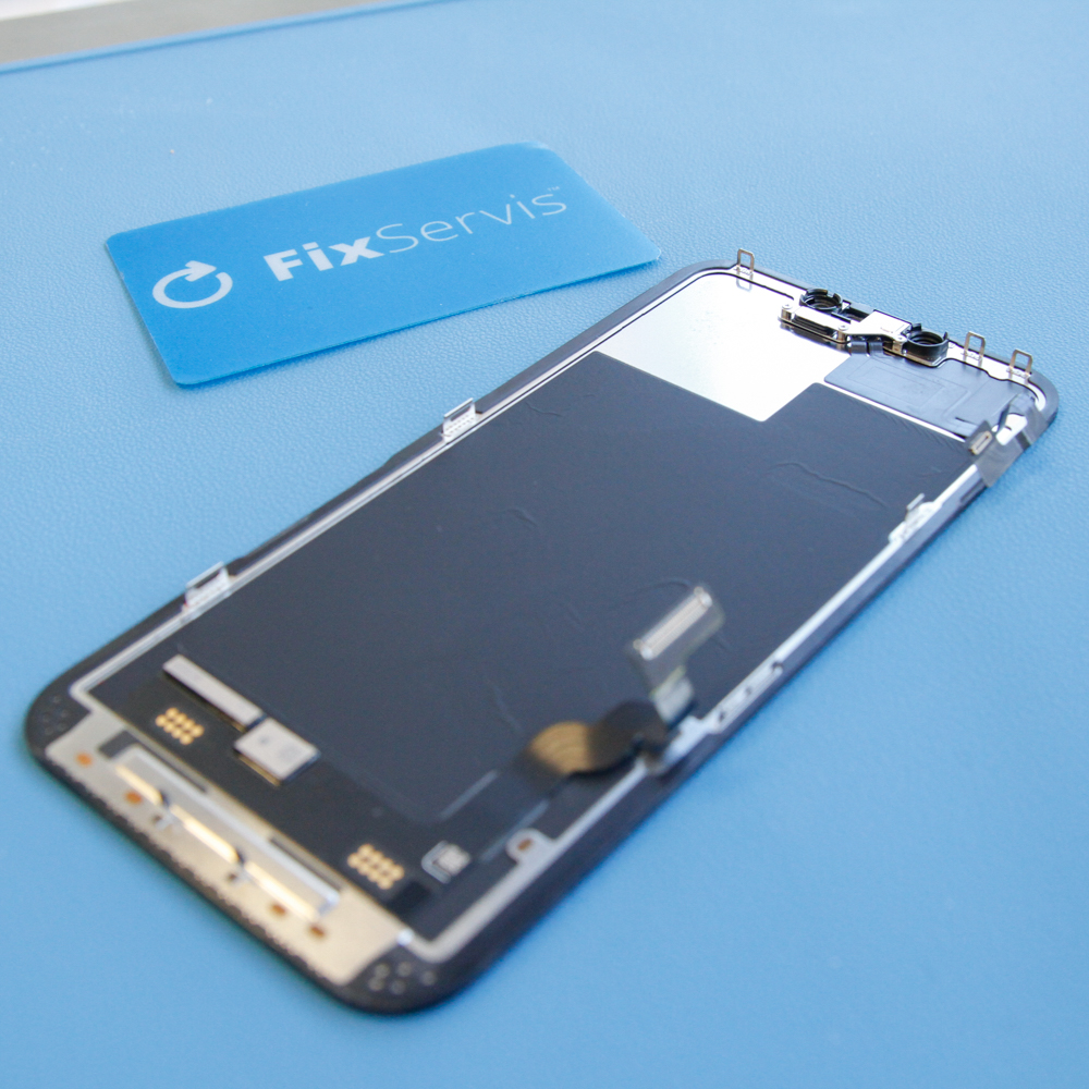 Austausch des Displays beim iPhone 15