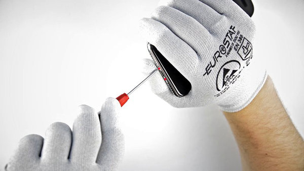 Opening the device 1