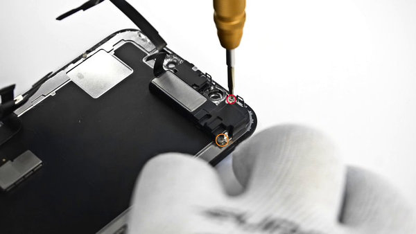 Disassembling the speaker/sensor screws