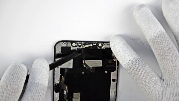 Disassembling the earpiece speaker