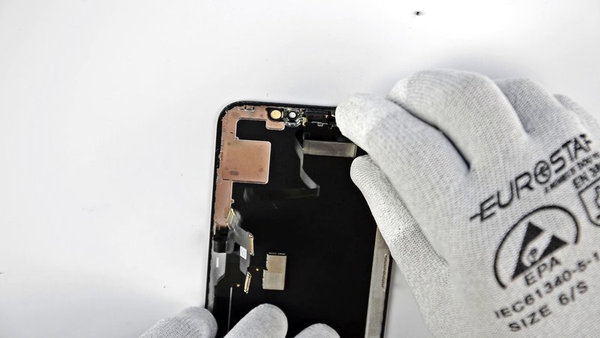 Removing the earpiece speaker