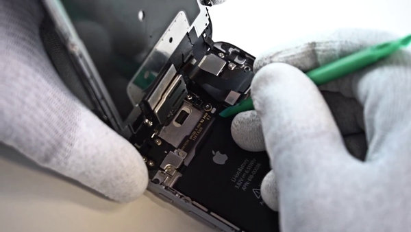 Trennen Sie den Stecker des Touchglases