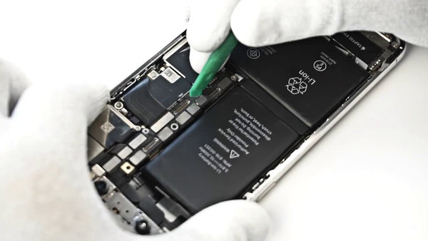 Ausbau der Batterie 1.